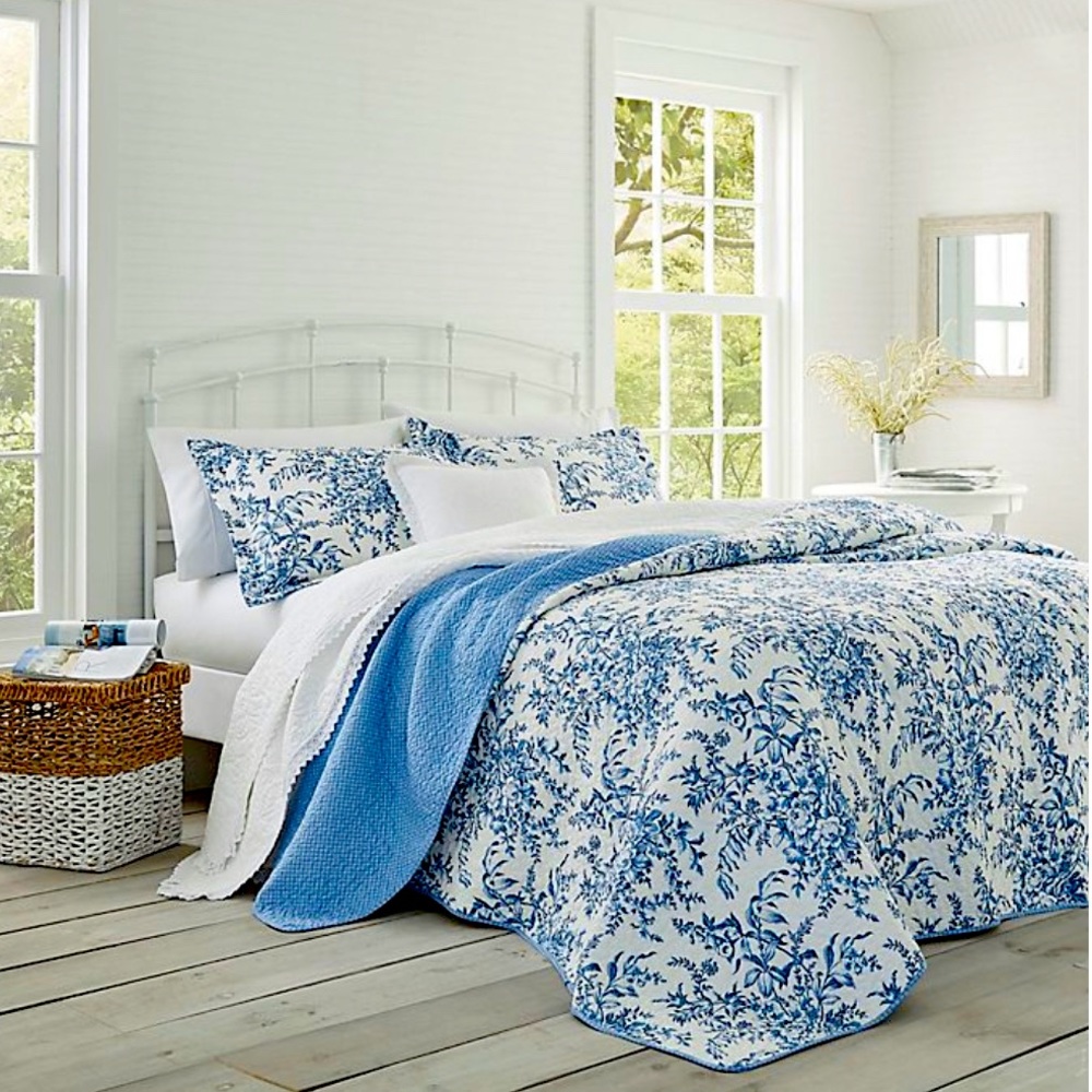 3 pc Quilt Bedding Set - By Laura Ashley